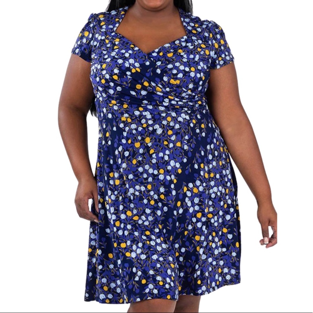 LEOTA | NWT Betty Flutter Midi Dress